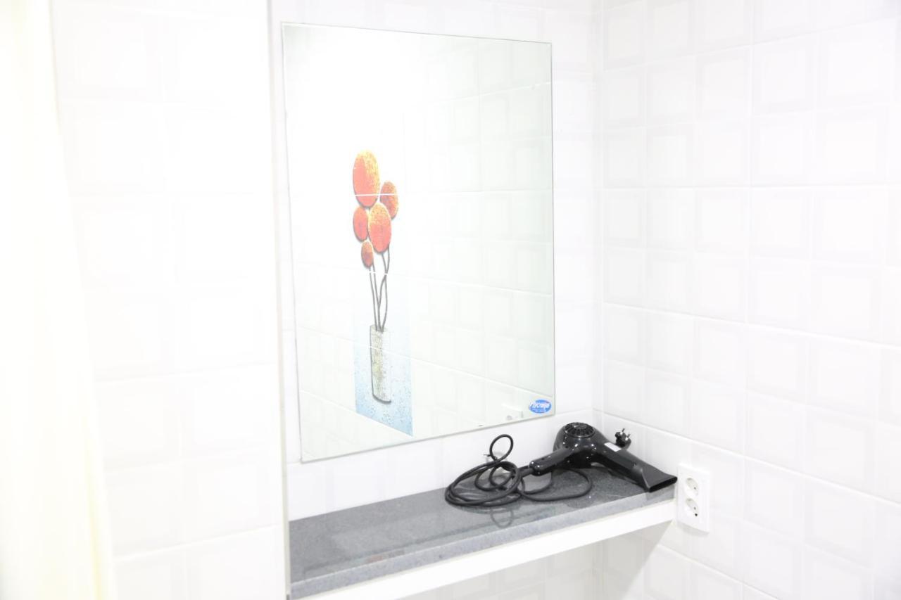 Coco Capsule Guesthouse Пусан Экстерьер фото