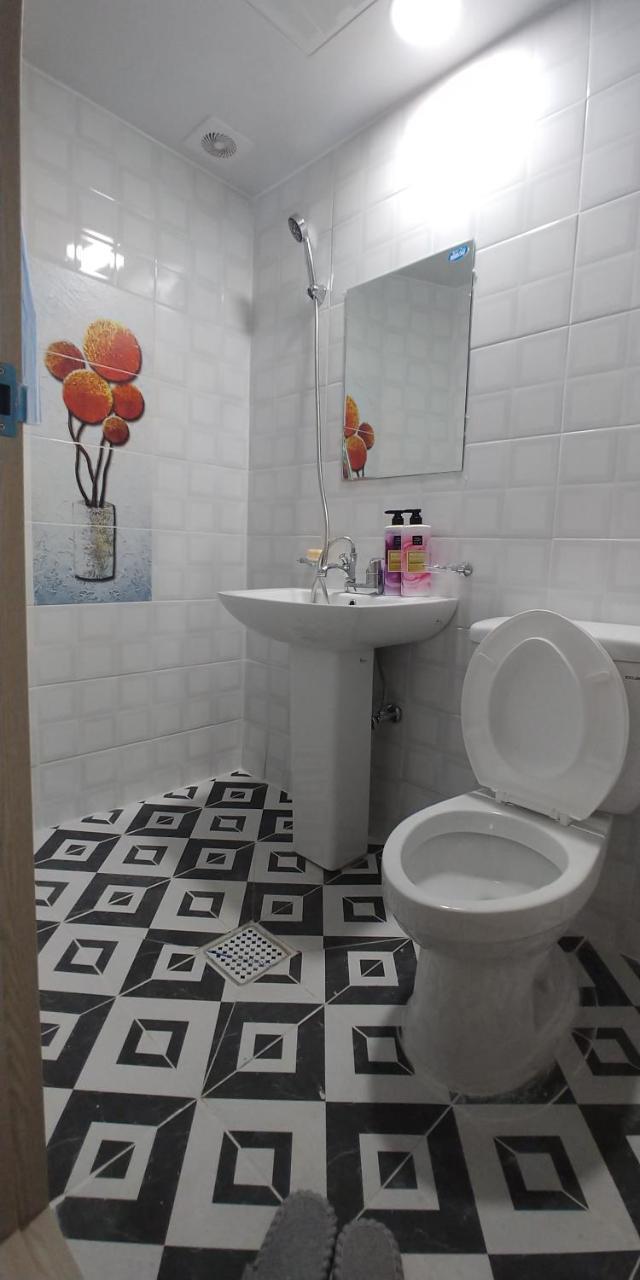 Coco Capsule Guesthouse Пусан Экстерьер фото