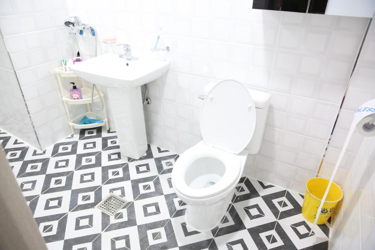 Coco Capsule Guesthouse Пусан Экстерьер фото